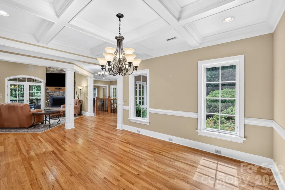 168 Chattooga Run Hendersonville, NC 28739