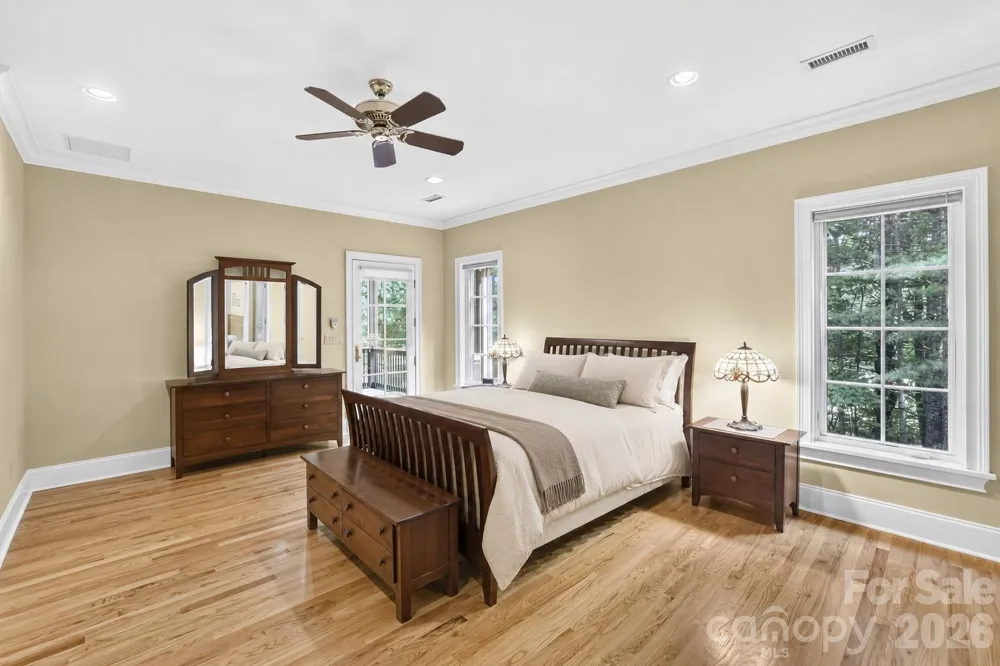 168 Chattooga Run Hendersonville, NC 28739