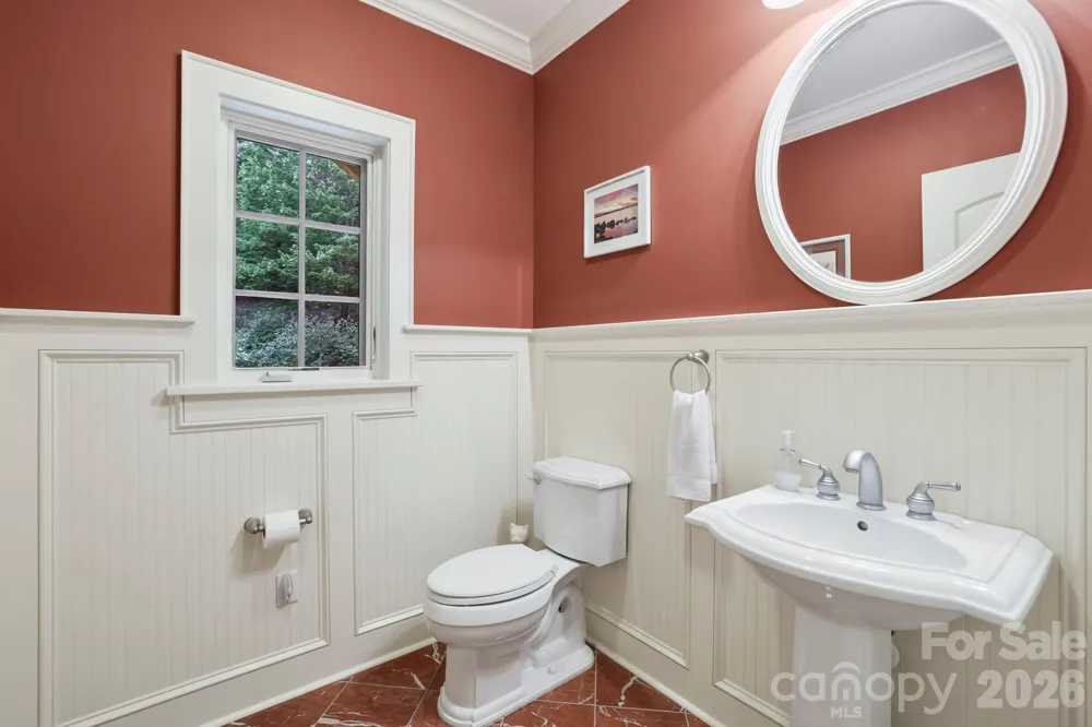 168 Chattooga Run Hendersonville, NC 28739