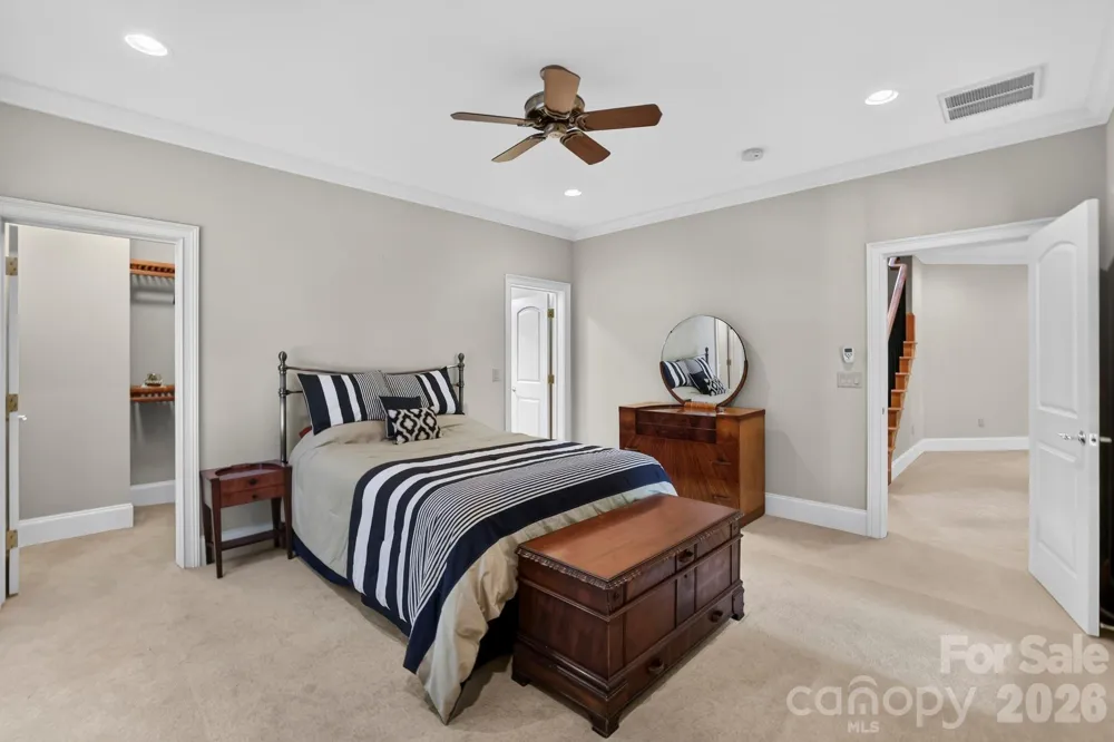 168 Chattooga Run Hendersonville, NC 28739