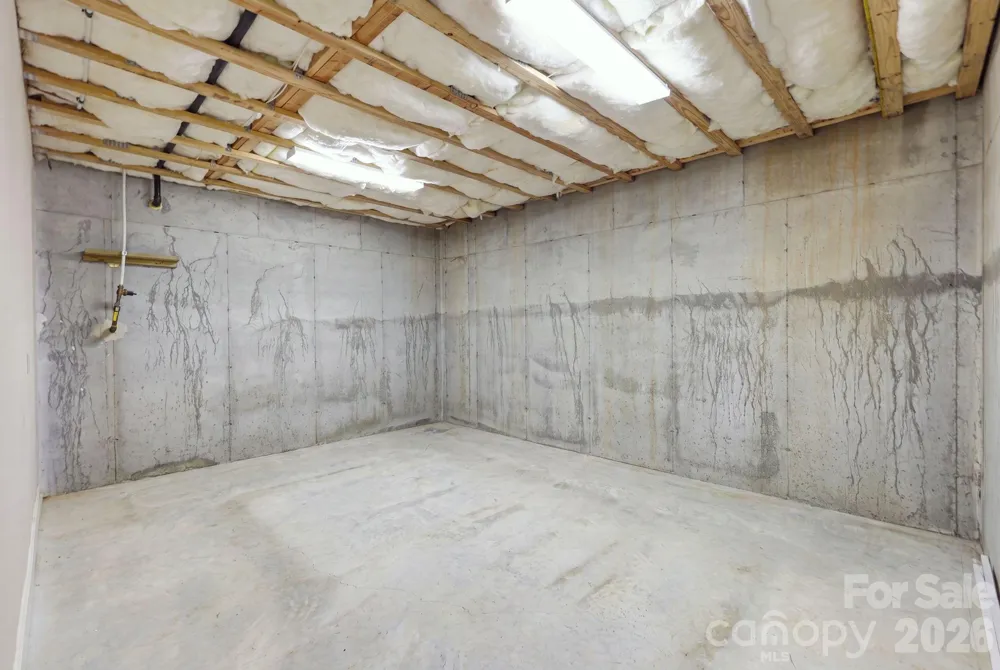 168 Chattooga Run Hendersonville, NC 28739