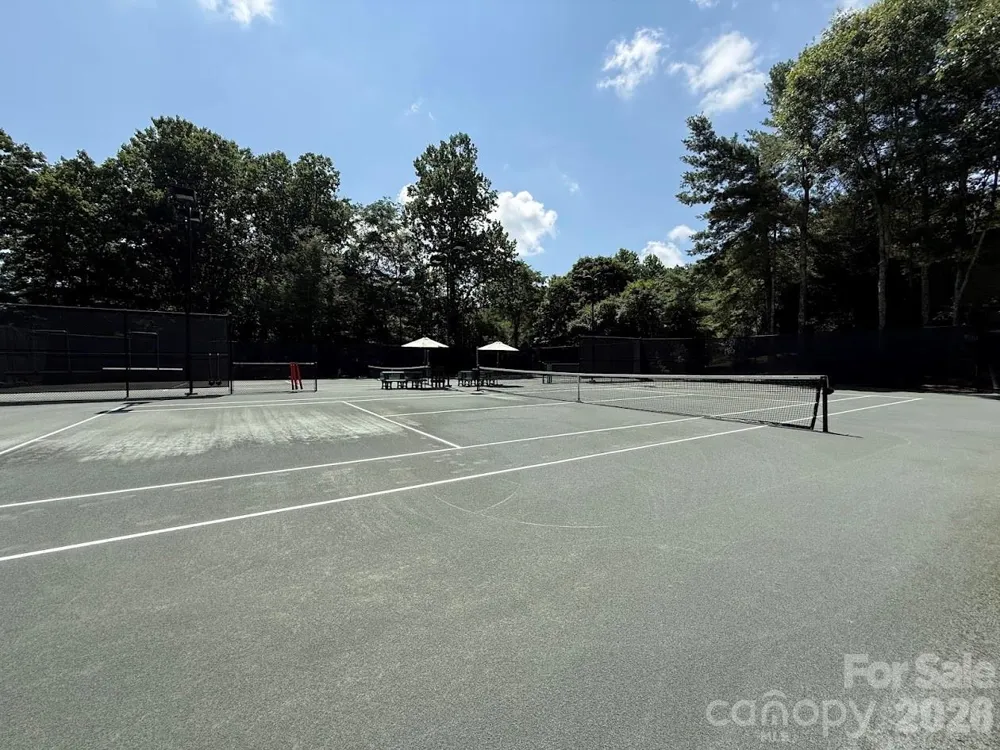 168 Chattooga Run Hendersonville, NC 28739