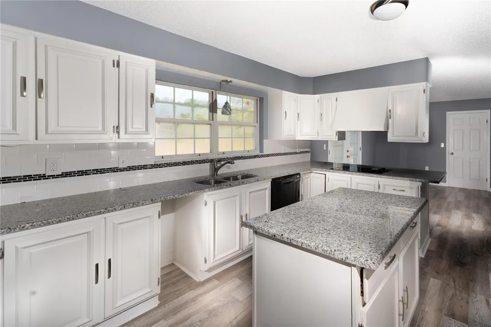 5308 COUNTY ROAD 122 Wildwood, FL 34785