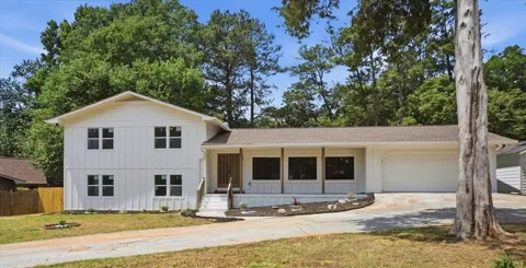 1073 Grayson Parkway