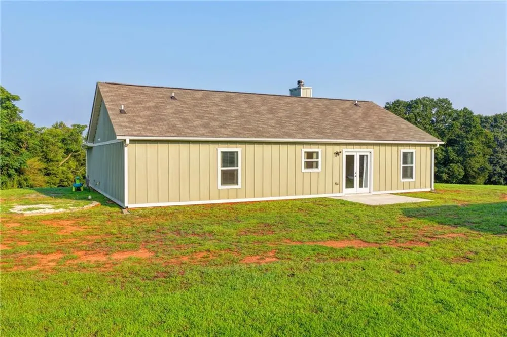 2851 Dawkins Road Canon, GA 30520