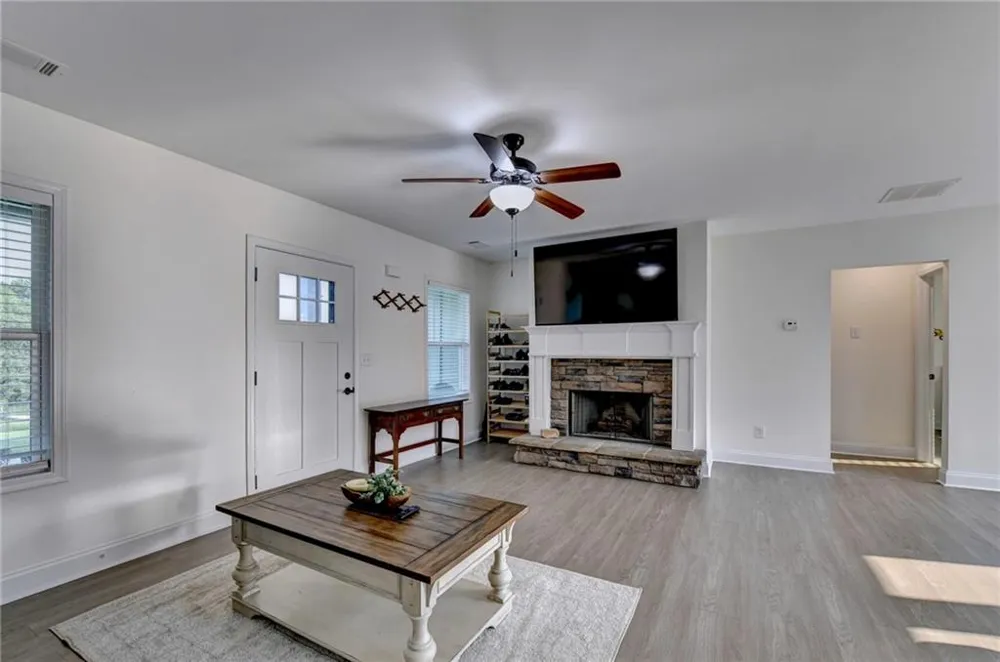2851 Dawkins Road Canon, GA 30520