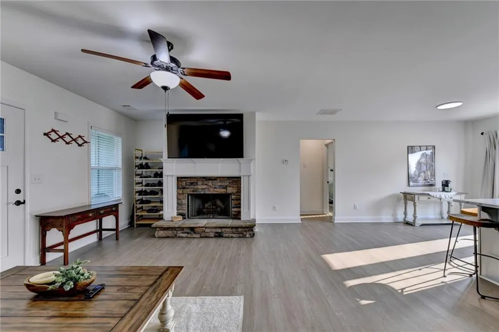 2851 Dawkins Road Canon, GA 30520