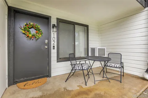 532 Oakwood Drive #B102