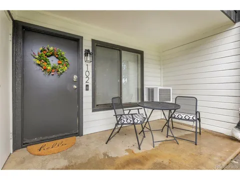 532 Oakwood Drive #B102