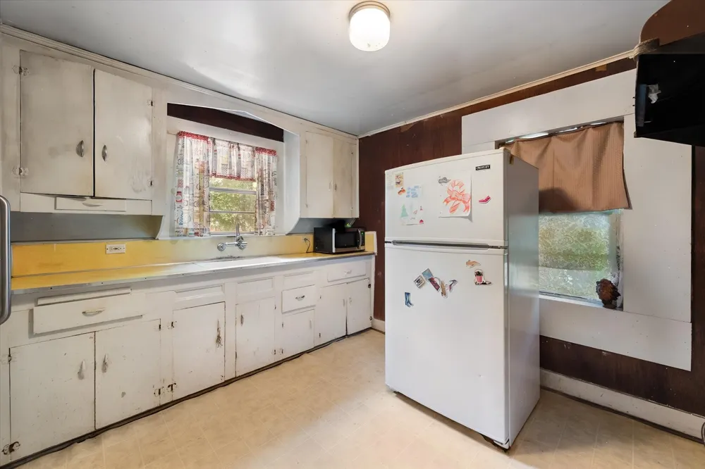 712 W Dye Street Palestine, TX 75801
