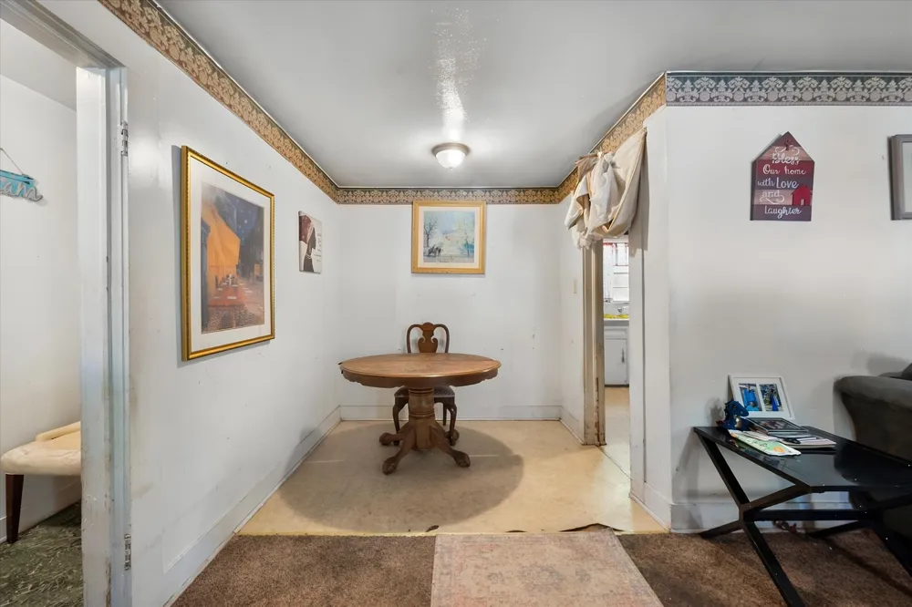 712 W Dye Street Palestine, TX 75801