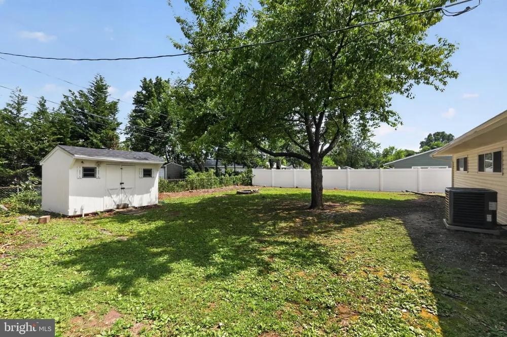 10 CARLIN LANE Newark, DE 19713