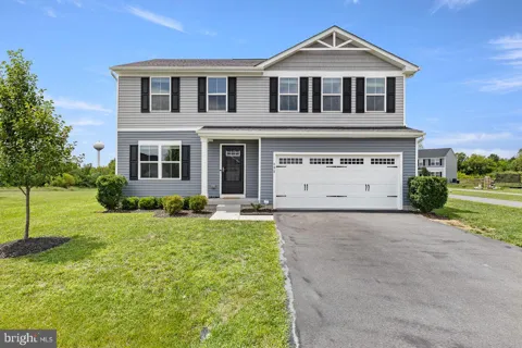 498 SWITCHGRASS COURT