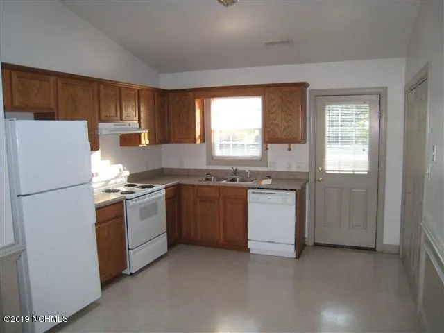 129 Starling Road #1 Hubert, NC 28539