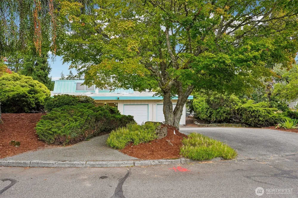 1027 Crestwood Lane Fircrest, WA 98466
