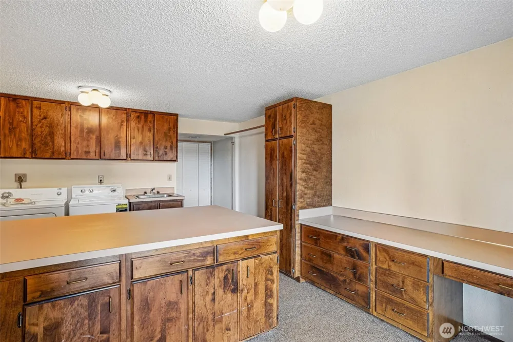 1027 Crestwood Lane Fircrest, WA 98466
