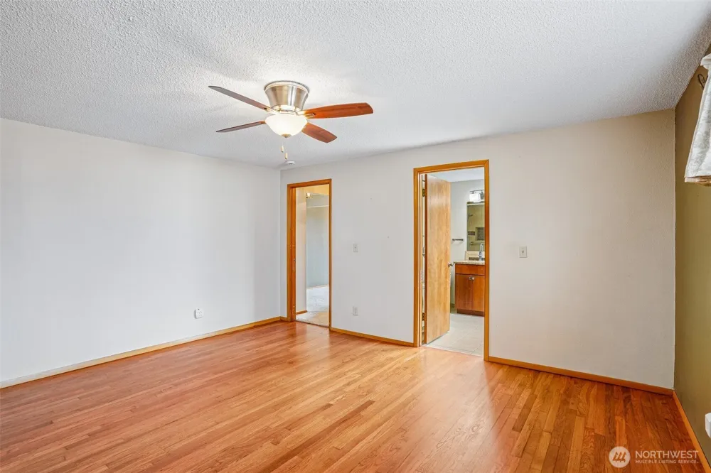 1027 Crestwood Lane Fircrest, WA 98466