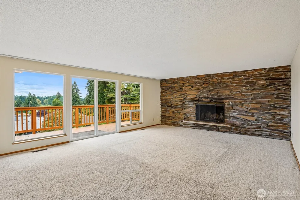 1027 Crestwood Lane Fircrest, WA 98466