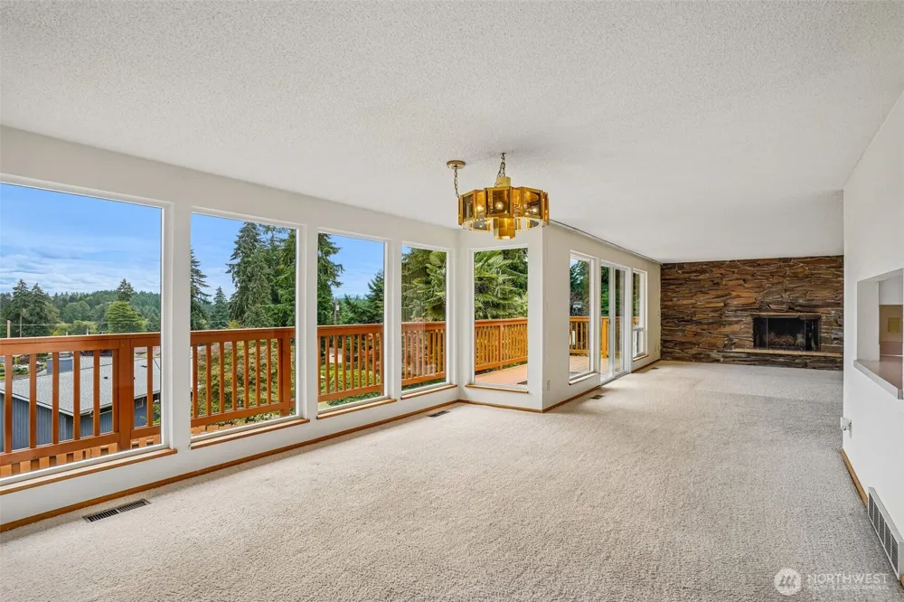1027 Crestwood Lane Fircrest, WA 98466