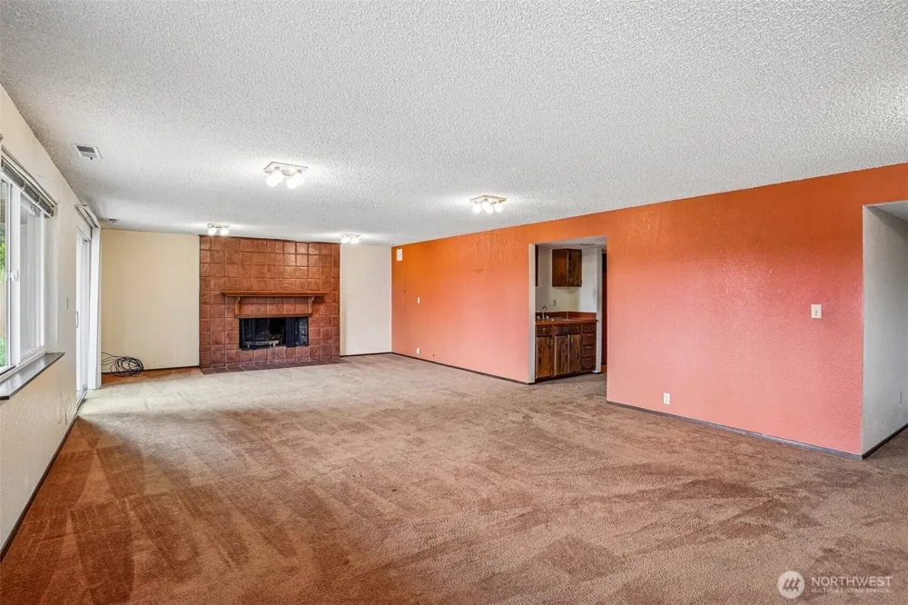 1027 Crestwood Lane Fircrest, WA 98466