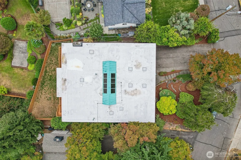 1027 Crestwood Lane Fircrest, WA 98466