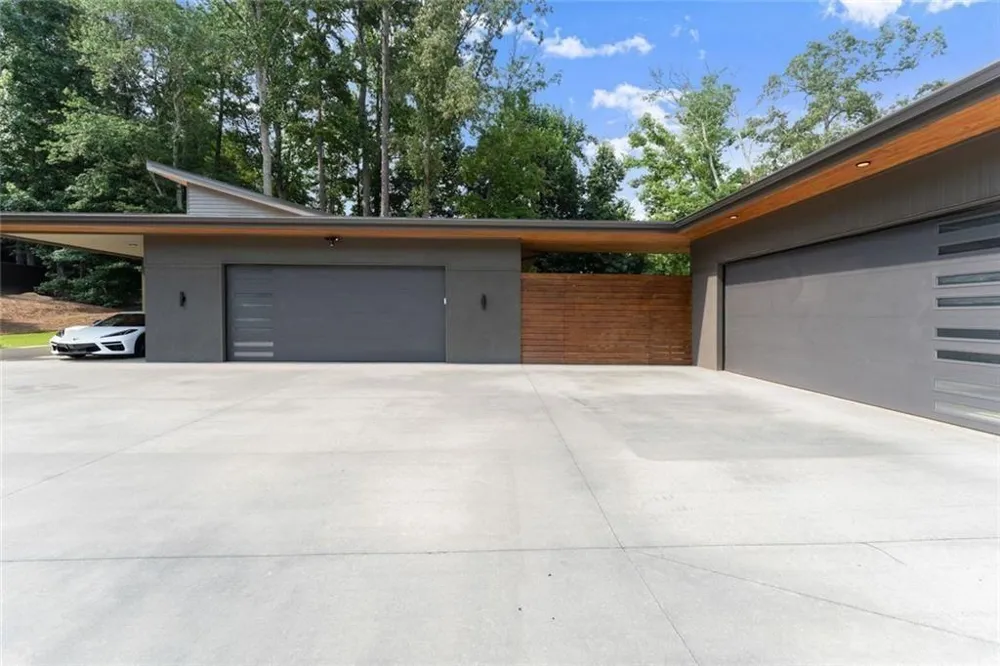 574 Riverside Road Sugar Hill, GA 30518