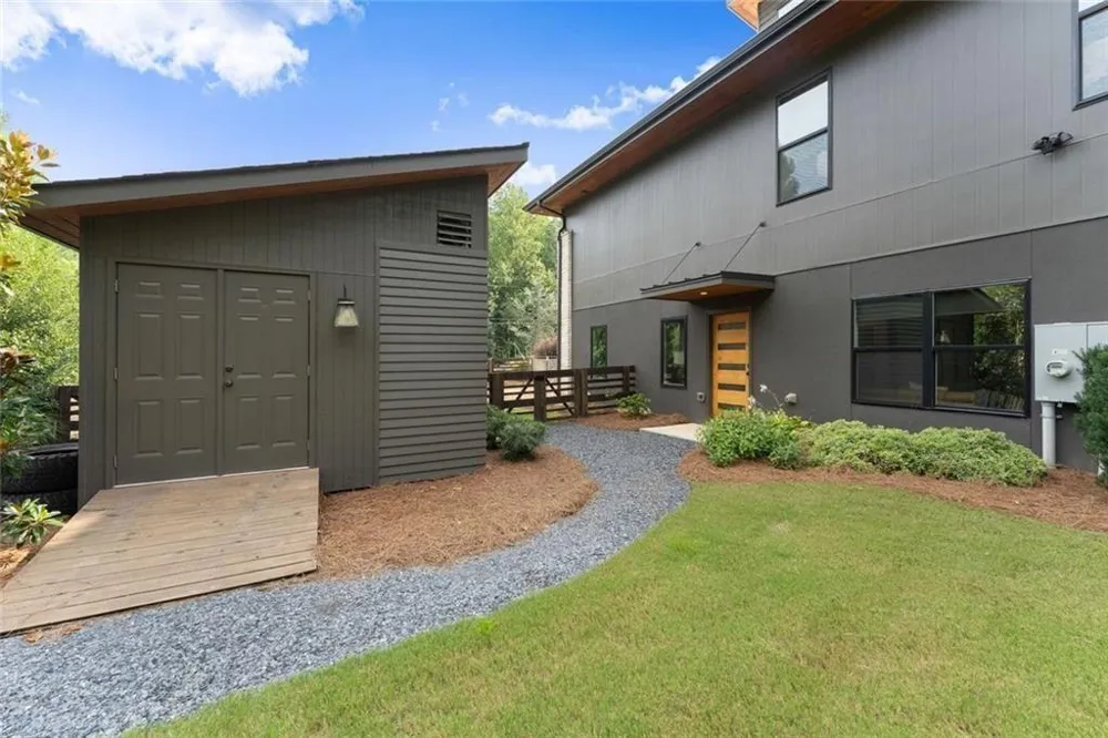 574 Riverside Road Sugar Hill, GA 30518