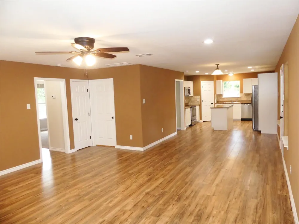 214 Braz Bonham, TX 75418