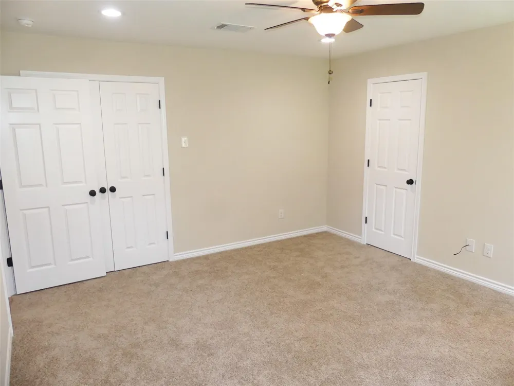 214 Braz Bonham, TX 75418