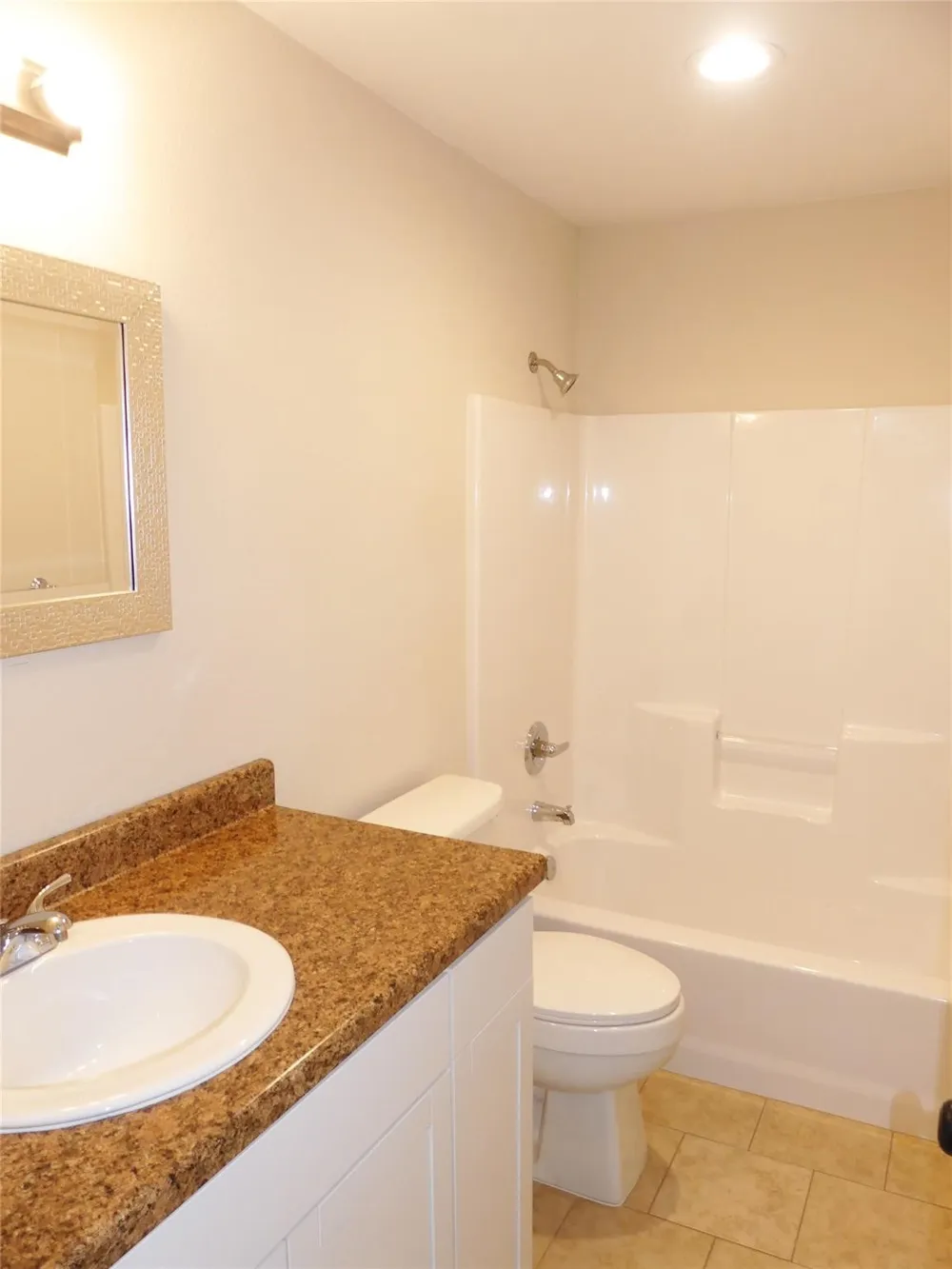 214 Braz Bonham, TX 75418
