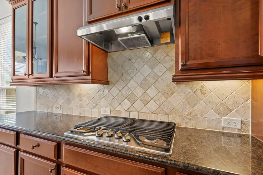 26111 Tintagel Lane Kingwood, TX 77339