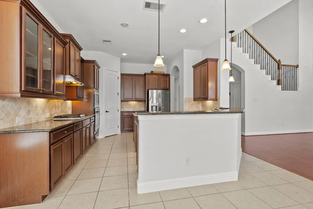 26111 Tintagel Lane Kingwood, TX 77339