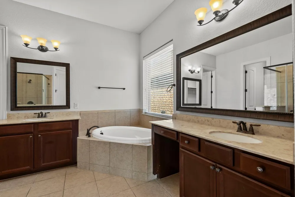 26111 Tintagel Lane Kingwood, TX 77339