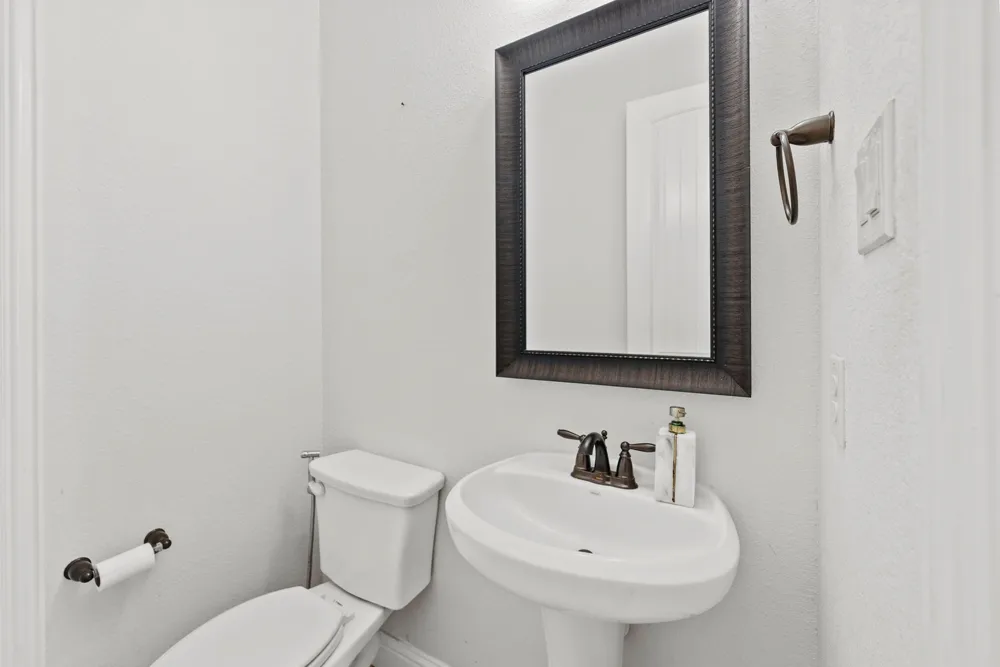 26111 Tintagel Lane Kingwood, TX 77339