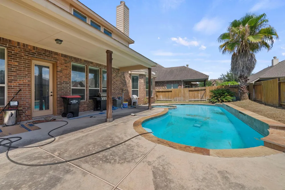 26111 Tintagel Lane Kingwood, TX 77339