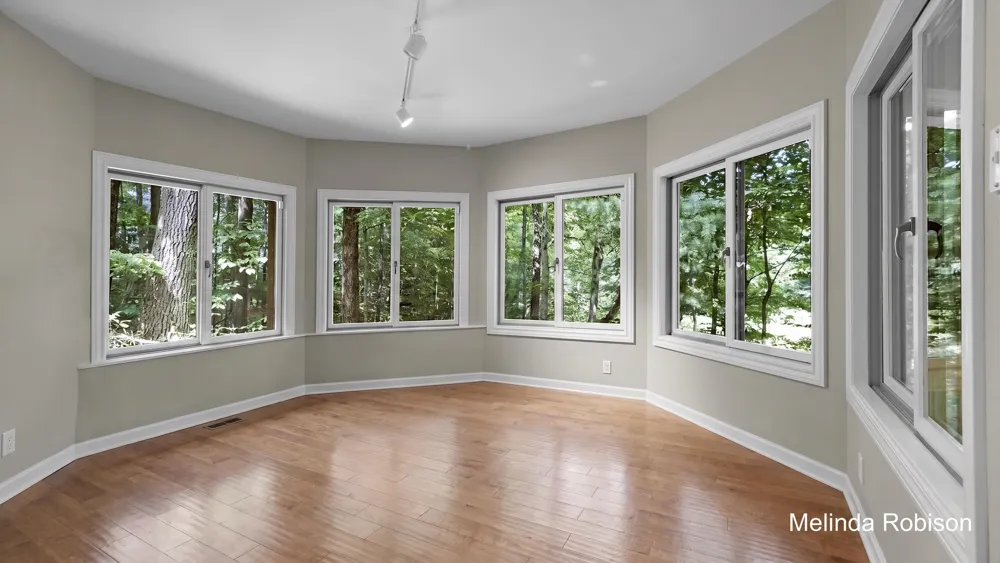 1579 Winterwood Drive NE Grand Rapids, MI 49525