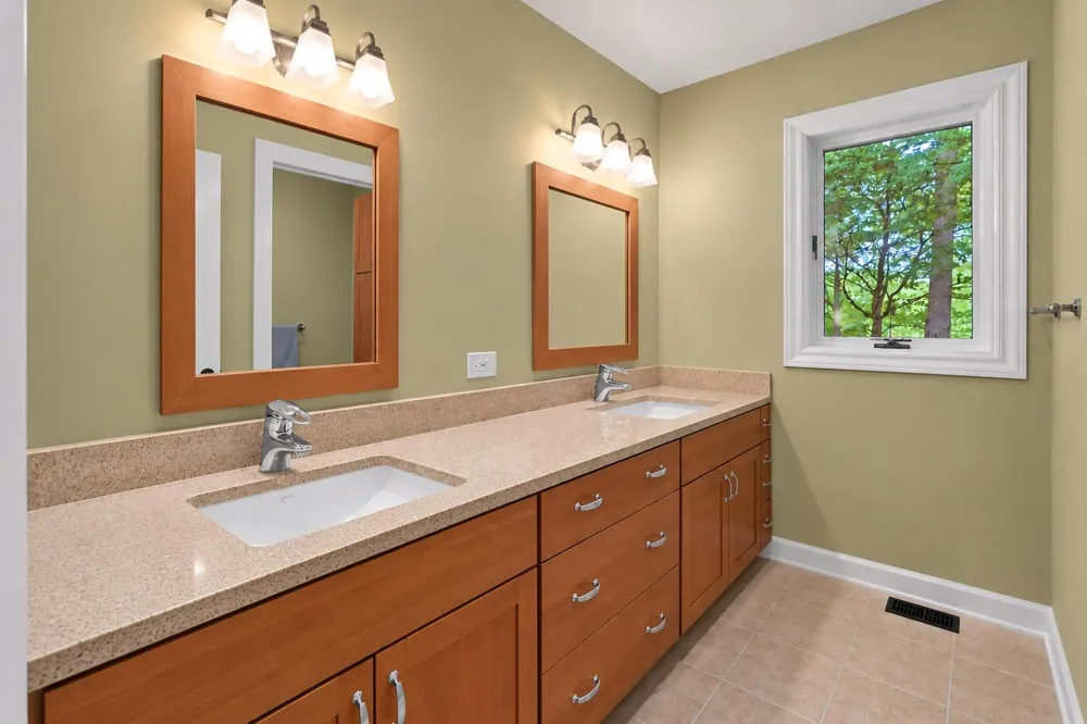 1579 Winterwood Drive NE Grand Rapids, MI 49525