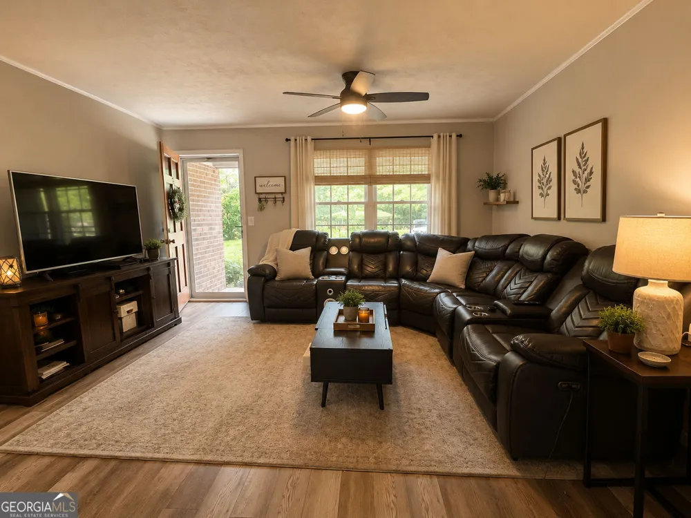 40 Flint Hill DR Oxford, GA 30054
