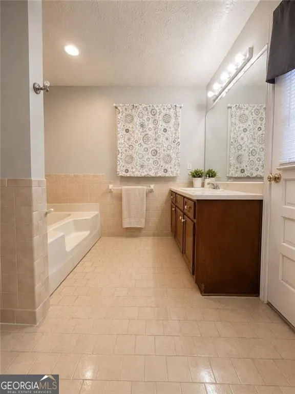 40 Flint Hill DR Oxford, GA 30054