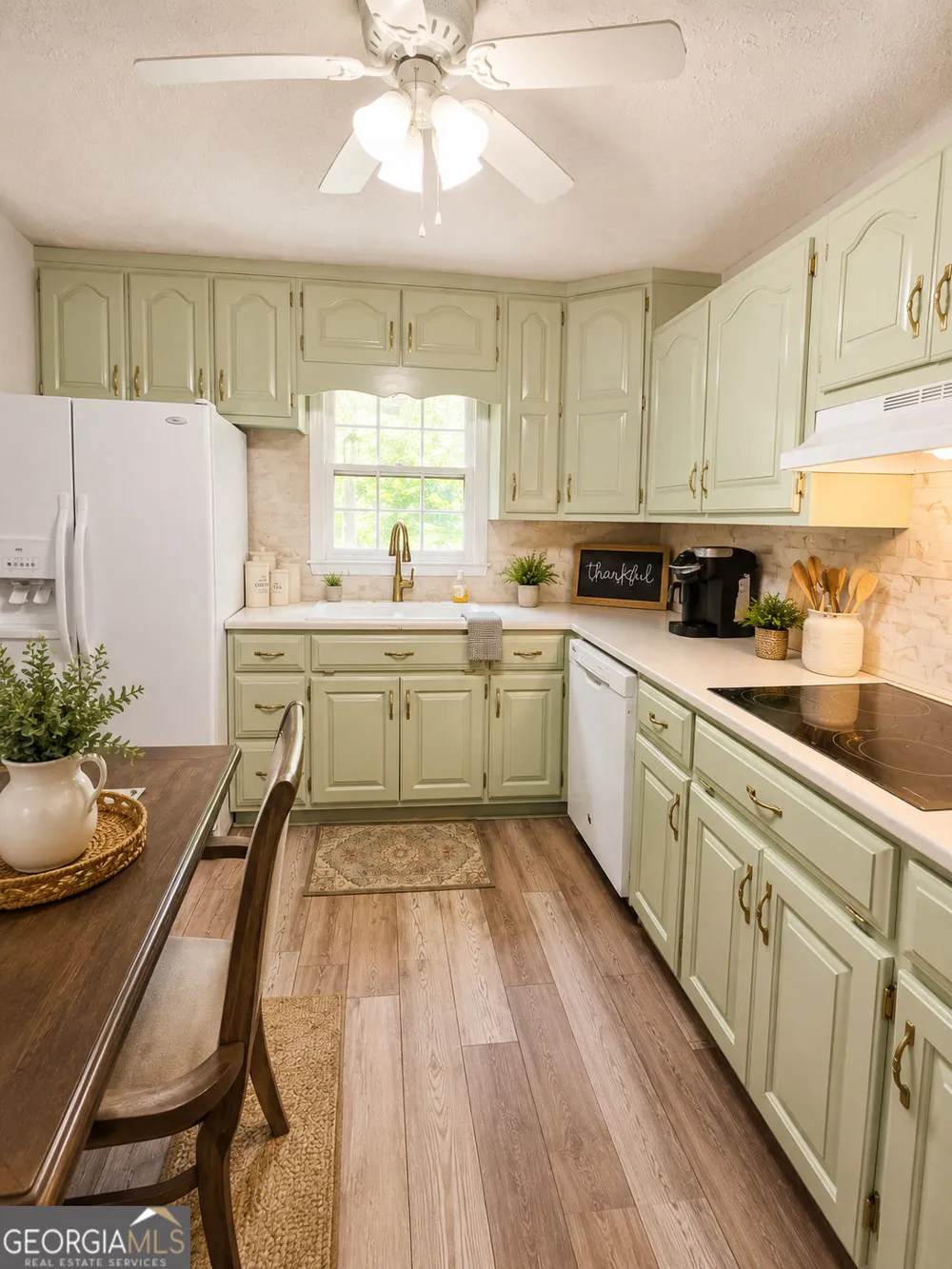 40 Flint Hill DR Oxford, GA 30054
