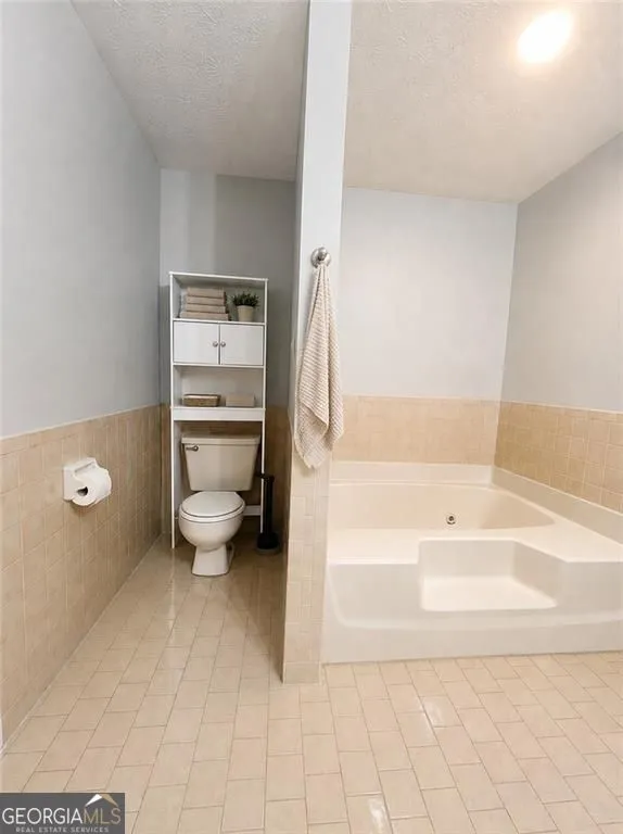 40 Flint Hill DR Oxford, GA 30054