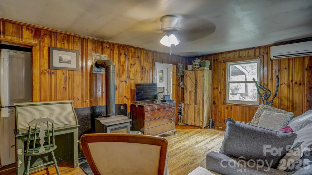 1213 Roaring Fork Road Mars Hill, NC 28754
