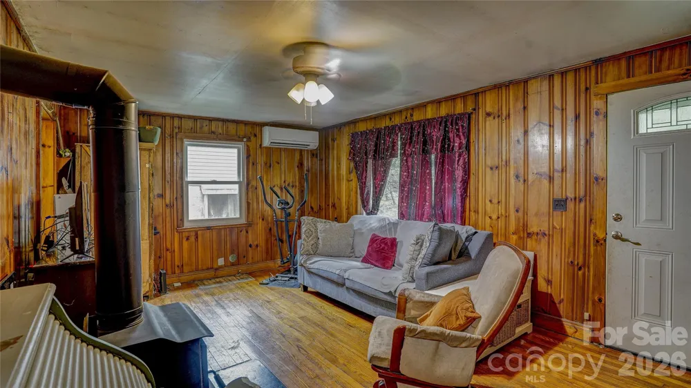 1213 Roaring Fork Road Mars Hill, NC 28754