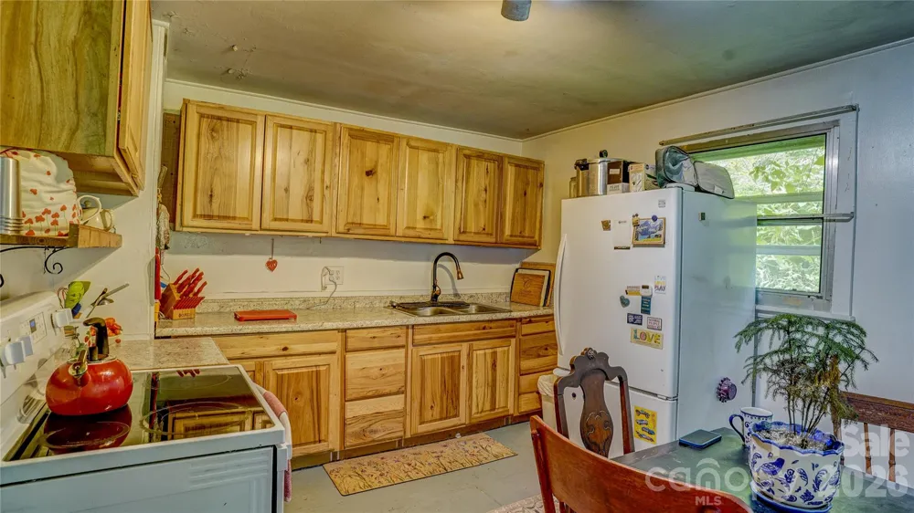 1213 Roaring Fork Road Mars Hill, NC 28754