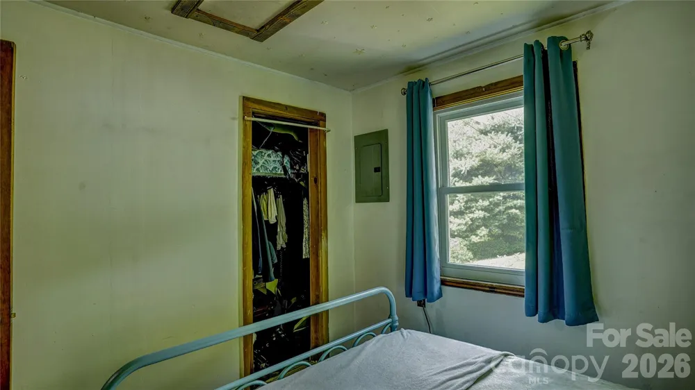 1213 Roaring Fork Road Mars Hill, NC 28754