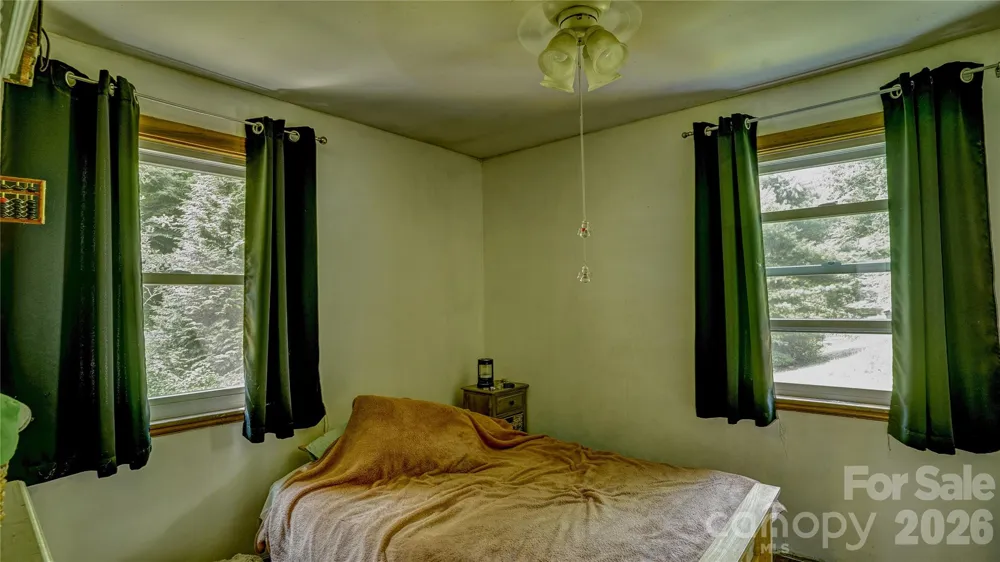 1213 Roaring Fork Road Mars Hill, NC 28754