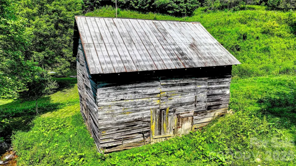 1213 Roaring Fork Road Mars Hill, NC 28754
