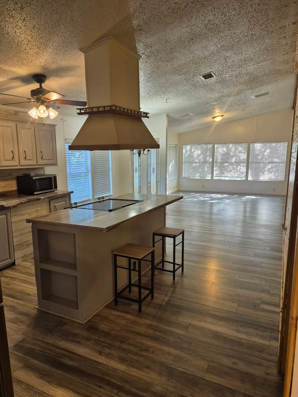 1120 Battle Lake Road Hallsburg, TX 76682