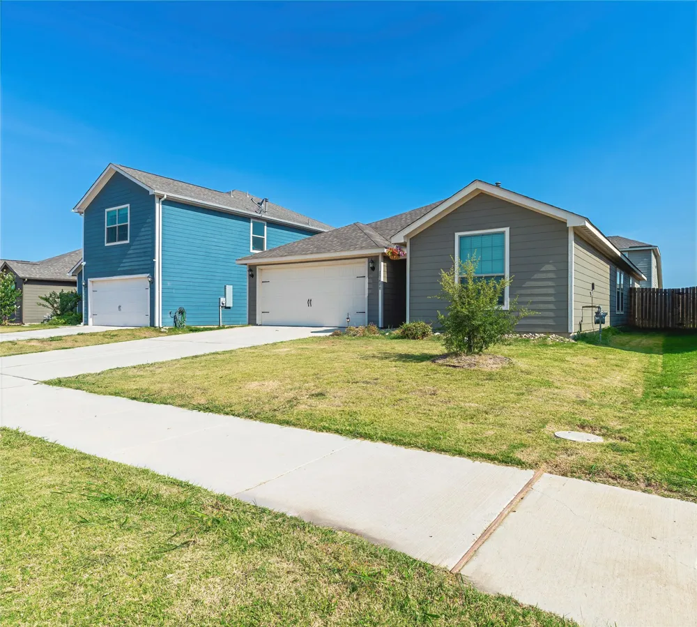 13608 Musselshell Drive Ponder, TX 76259