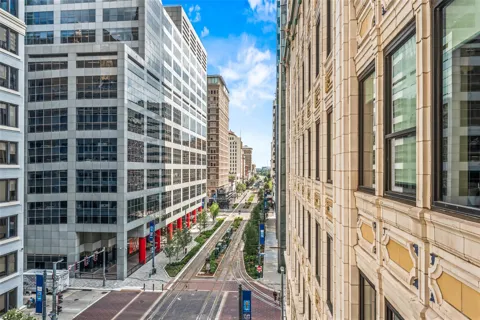 711 Main Street #601
